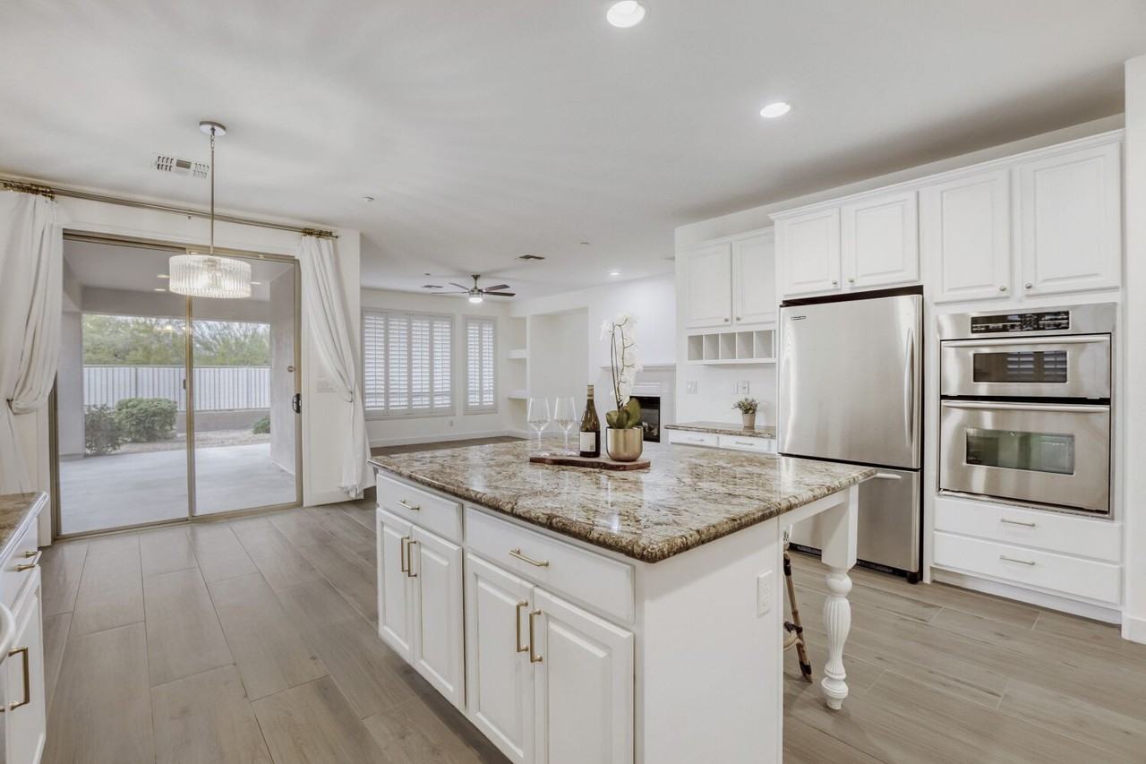 800 W Howe St #NA - Photo 7 of 28