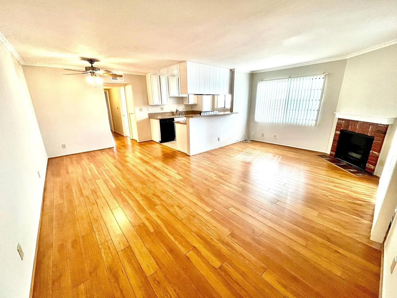 625 E Palm Ave #204 - Photo 7 of 16