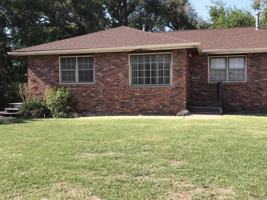 featured image of 925 Greeley Ave #1