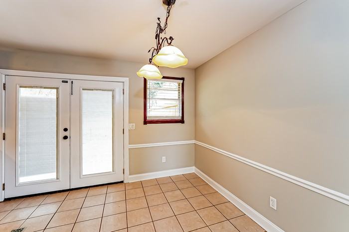 2604 Hickory Ln - Photo 5 of 13