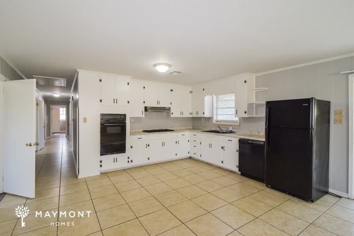 39 Ranch Dr - Photo 5 of 11