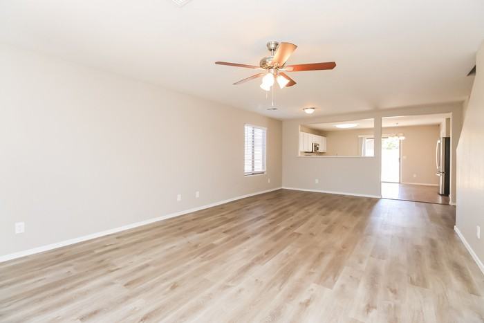 2328 E Meadow Chase Dr - Photo 5 of 17