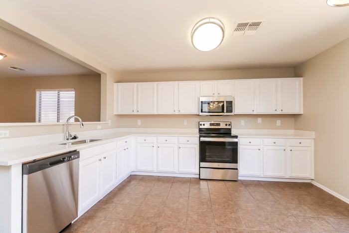 2328 E Meadow Chase Dr - Photo 7 of 17