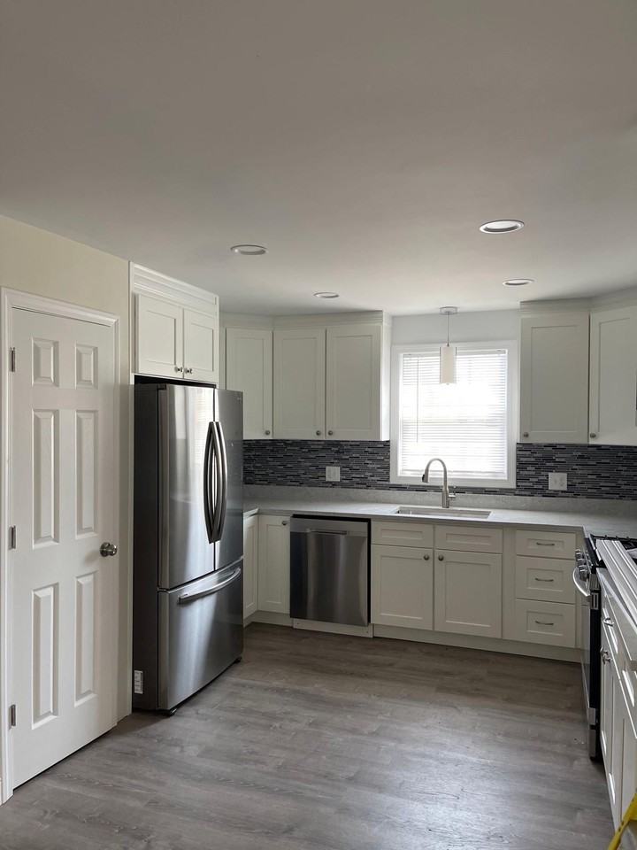 23 Newark St #2 - Photo 2 of 9