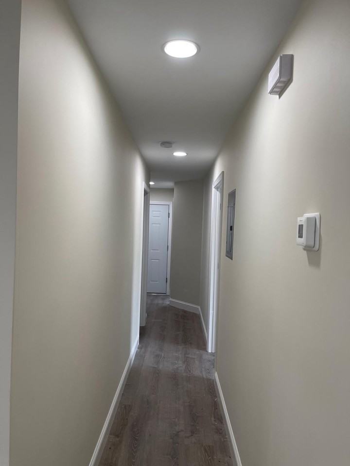 23 Newark St #2 - Photo 5 of 9