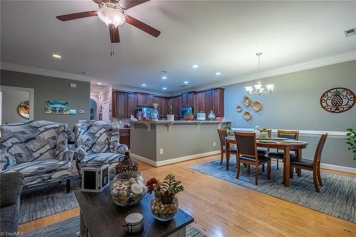 2857 Willoughby Ct - Photo 7 of 29