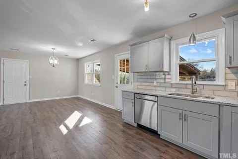 101 Holly Rd #NA - Photo 4 of 19