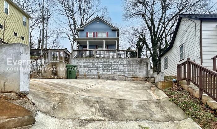 116 Park Ave Se - Photo 3 of 23