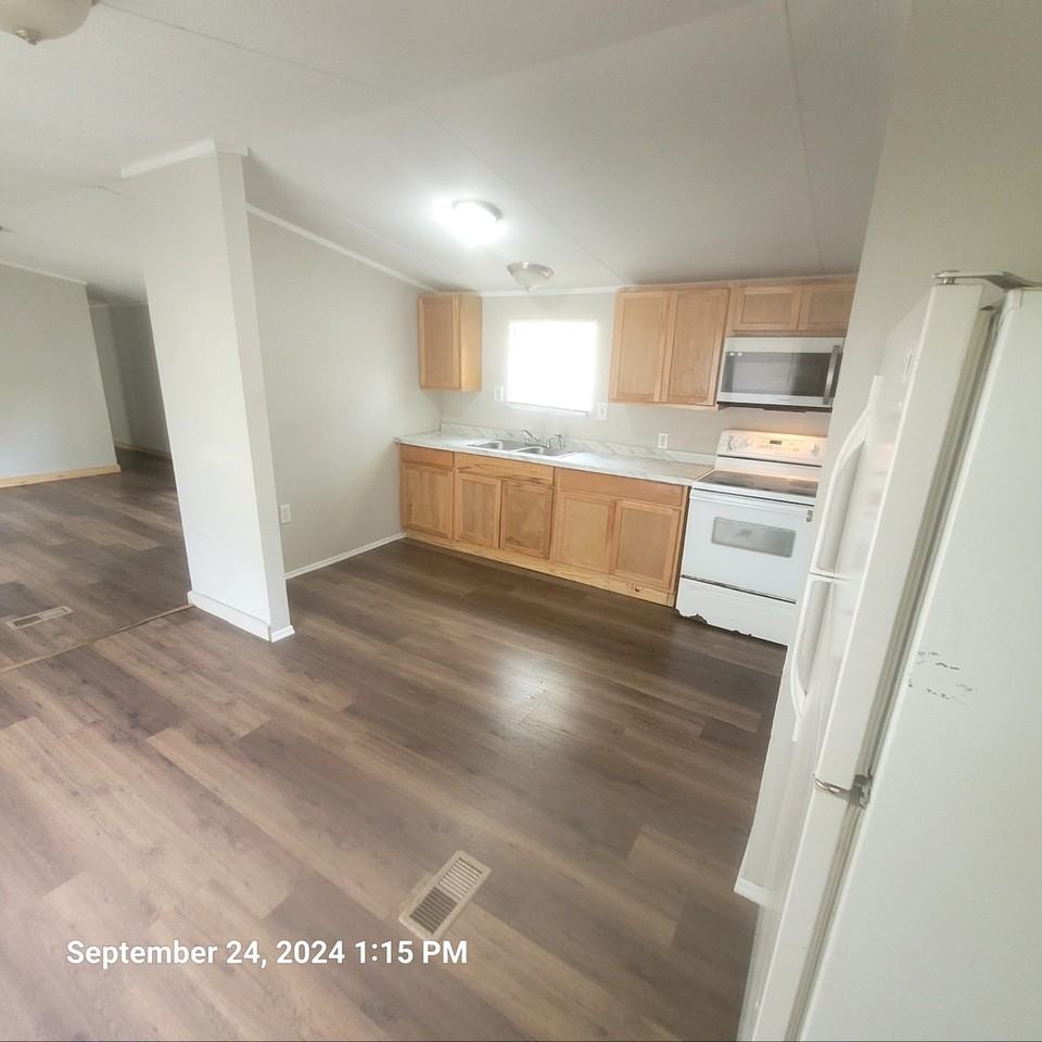 950 Martin Luther King Jr Dr #NA - Photo 2 of 19