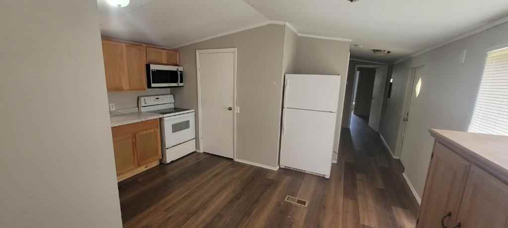 950 Martin Luther King Jr Dr #NA - Photo 5 of 19