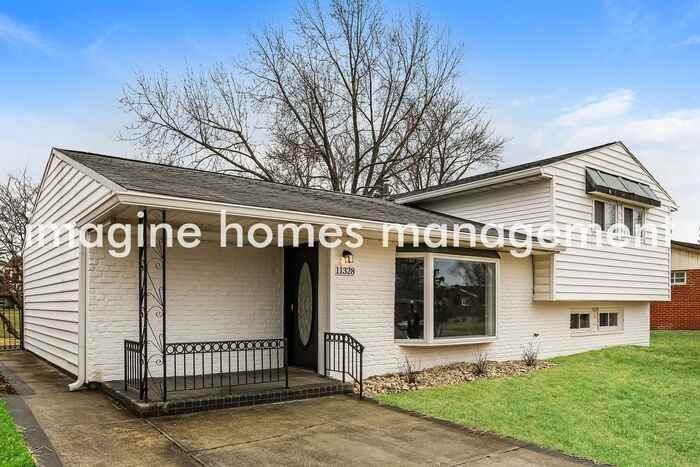 11328 Templeton Dr - Photo 4 of 23