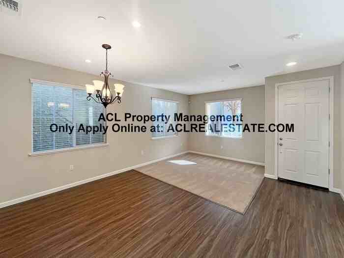 384 Baja Ct - Photo 2 of 28