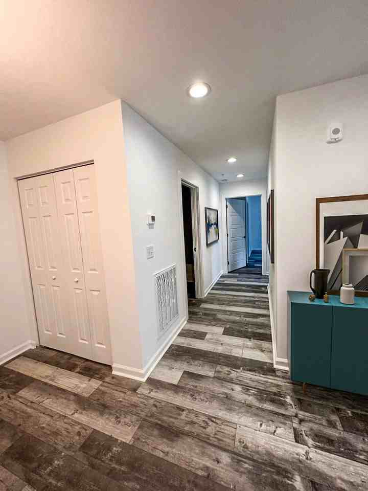 191 Charter Dr #22 - Photo 2 of 17