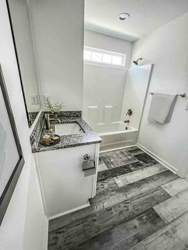 191 Charter Dr #22 - Photo 6 of 17