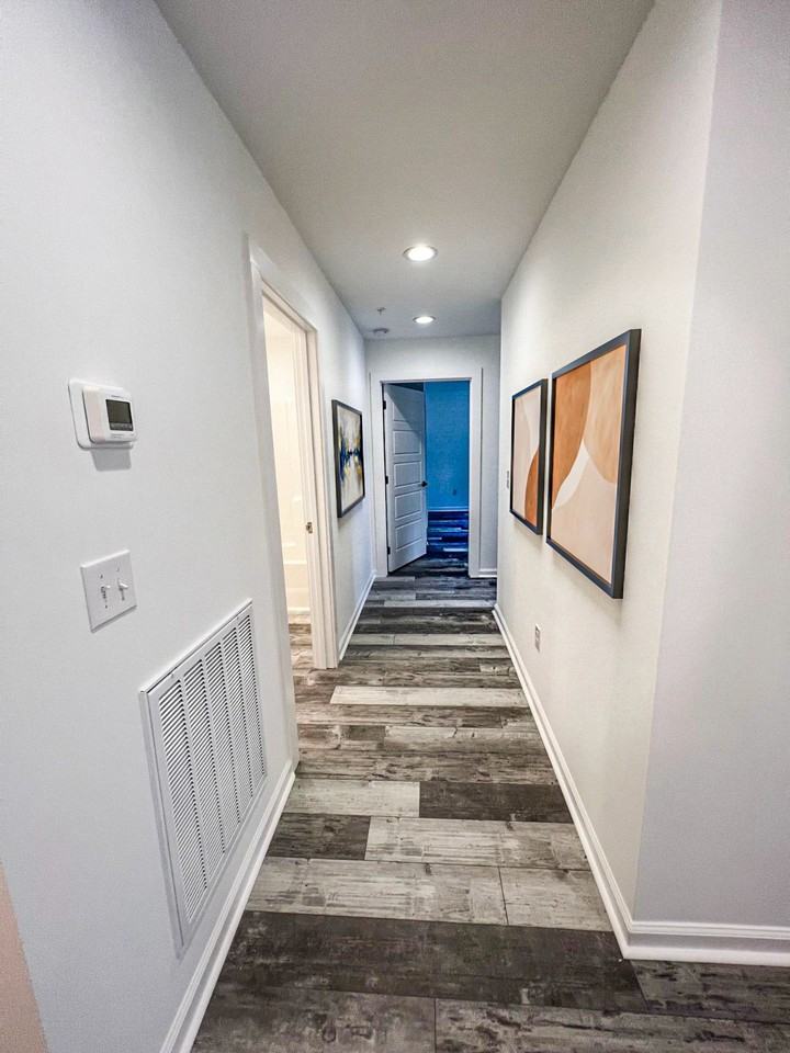 191 Charter Dr #22 - Photo 7 of 17