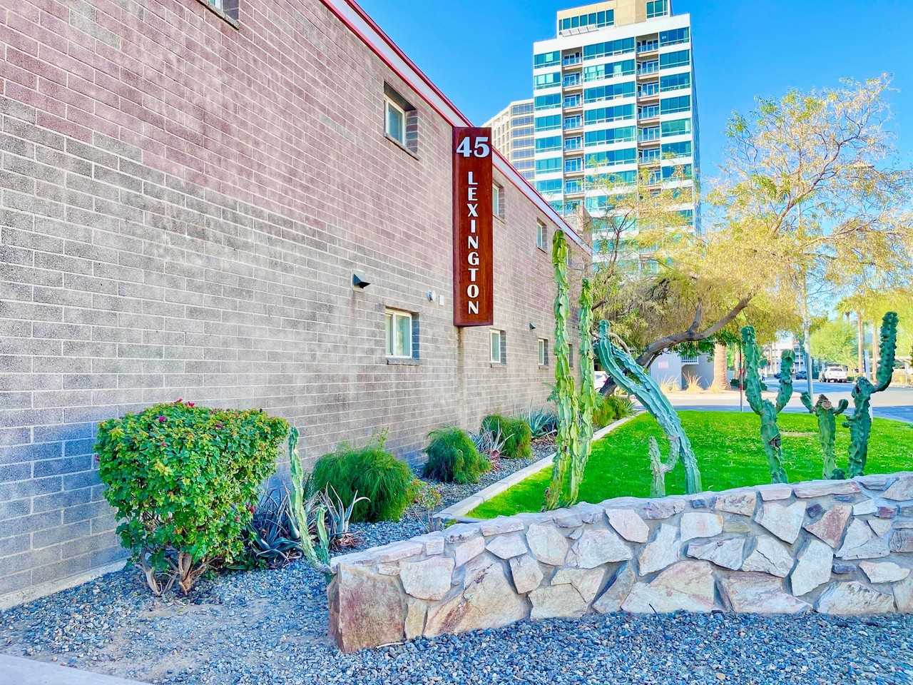 45 E Lexington Ave #13 - Photo 4 of 23