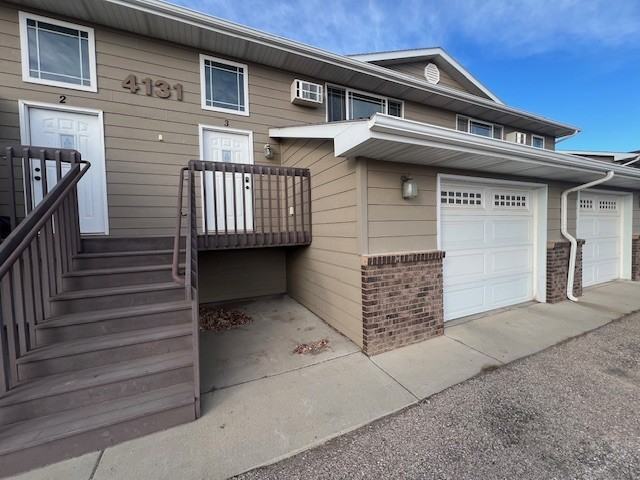 4131 Winfield St #3 - Photo 2 of 25