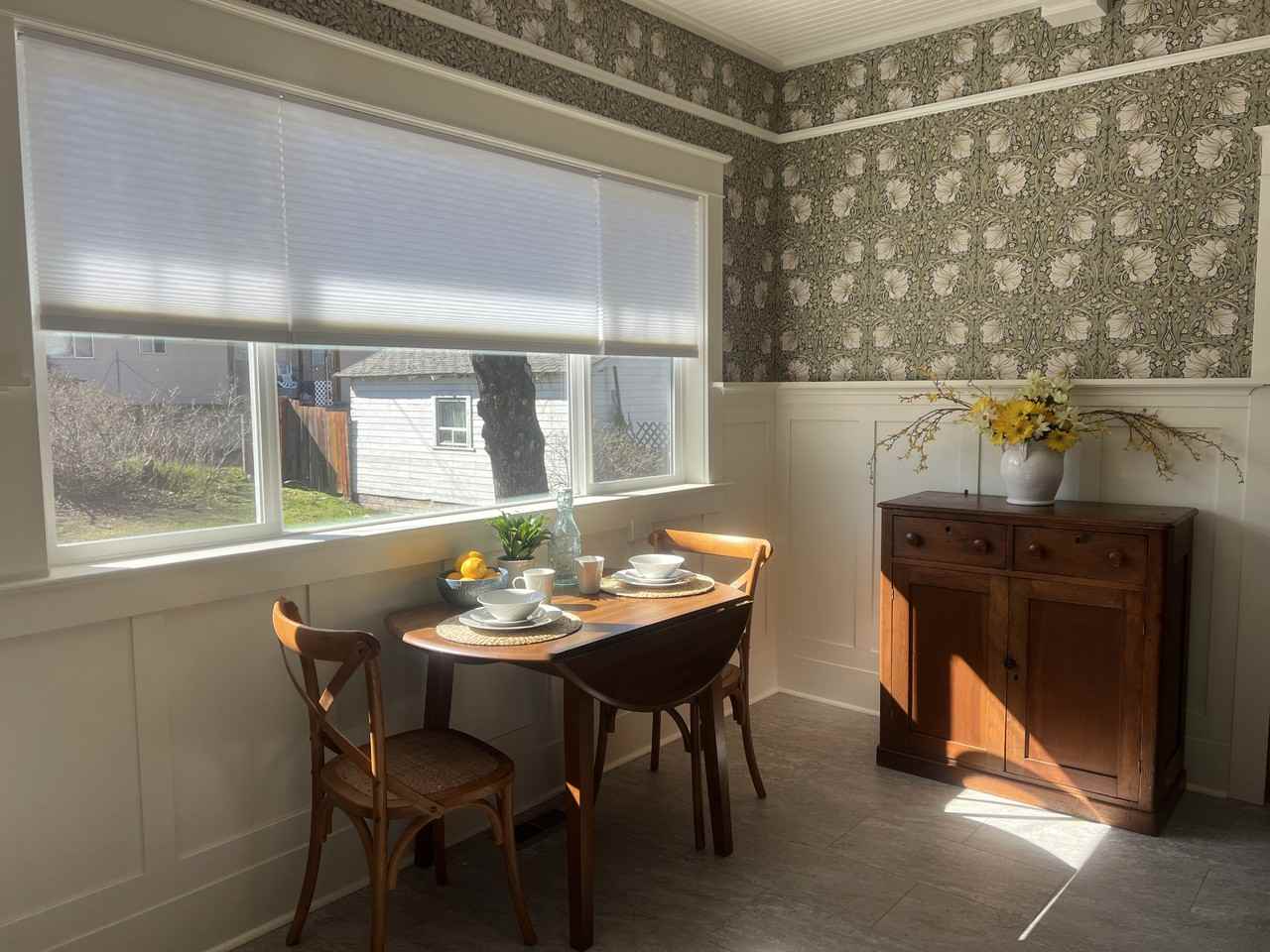 320 E 8th St #NA - Photo 5 of 27