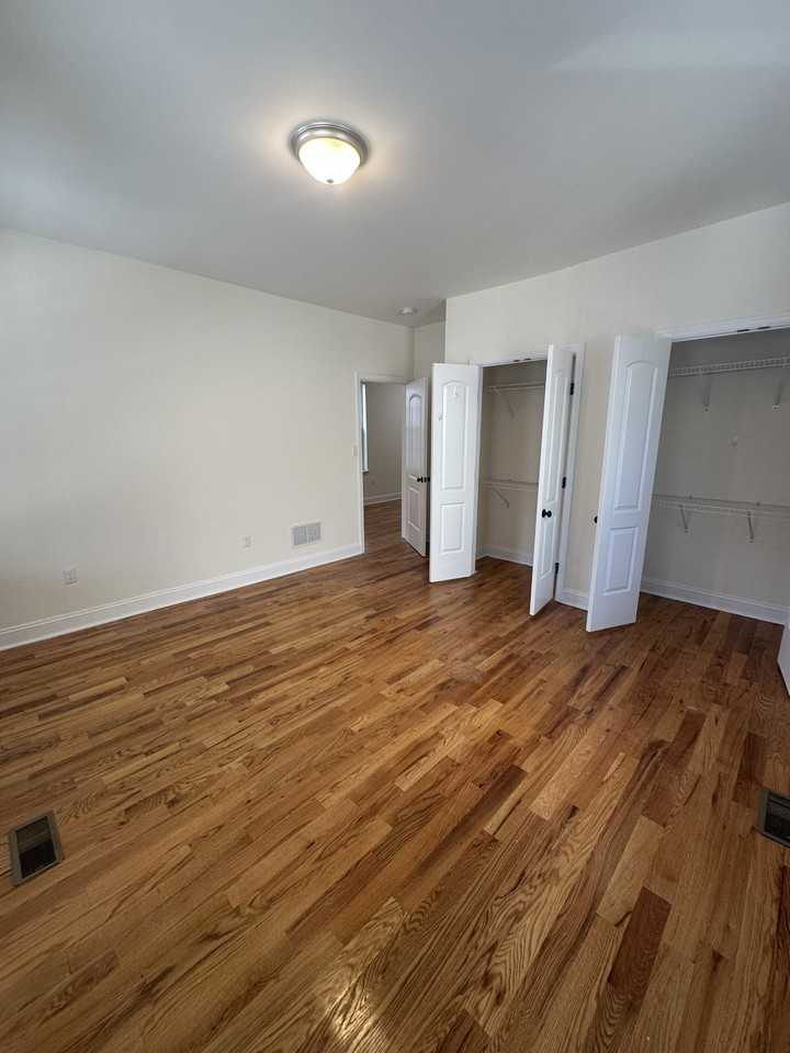 166 W Washington Ave #166A - Photo 5 of 23