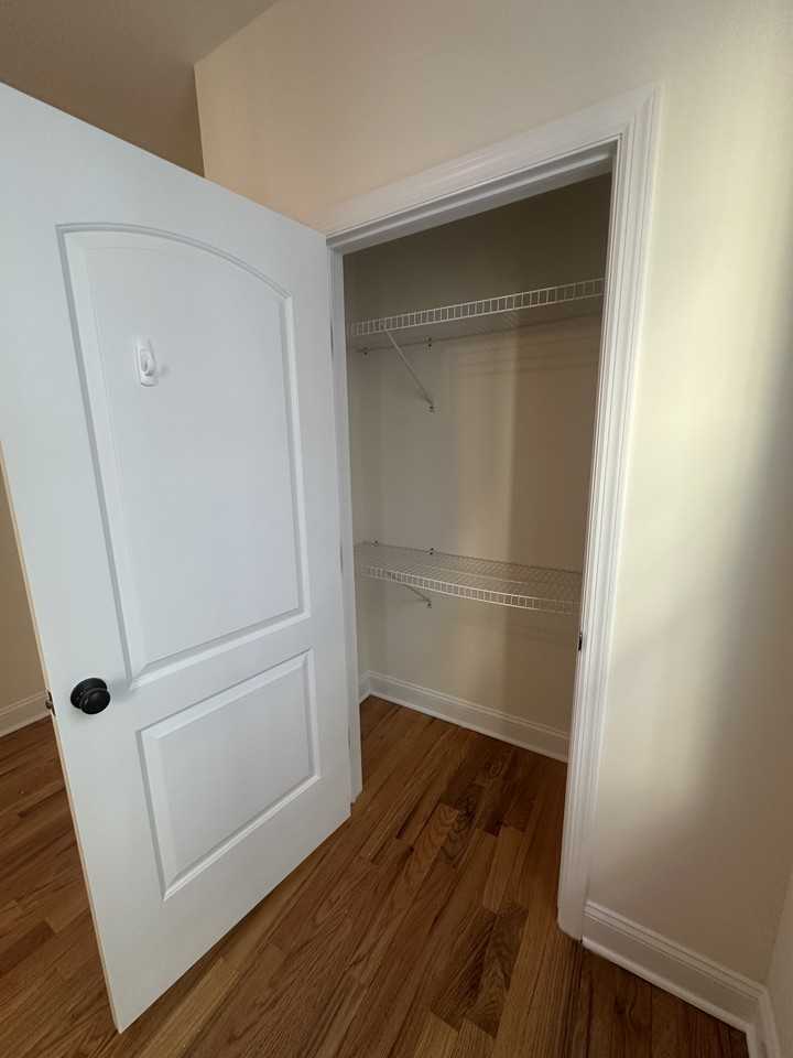 166 W Washington Ave #166A - Photo 6 of 23