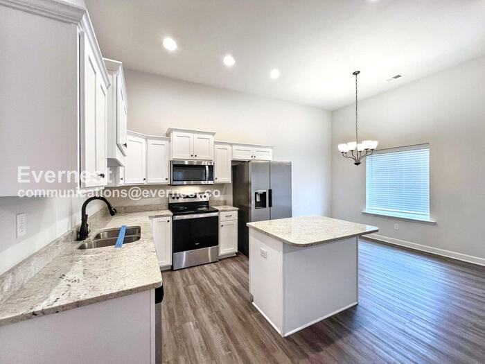 8616 Hayes Dr - Photo 3 of 25