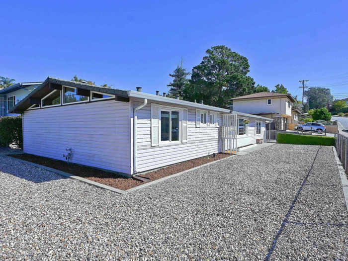 4602 Emily Ct - Photo 4 of 31