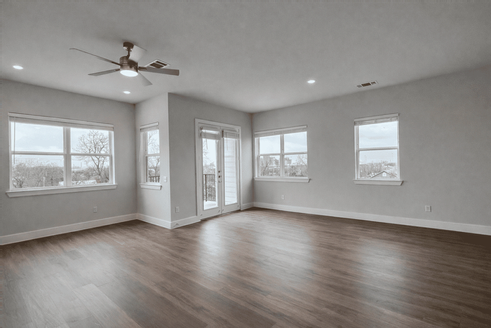 1713 N Pine St #2301 - Photo 4 of 18