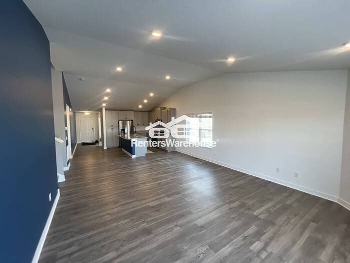 1821 Dauwalter Cir - Photo 4 of 24