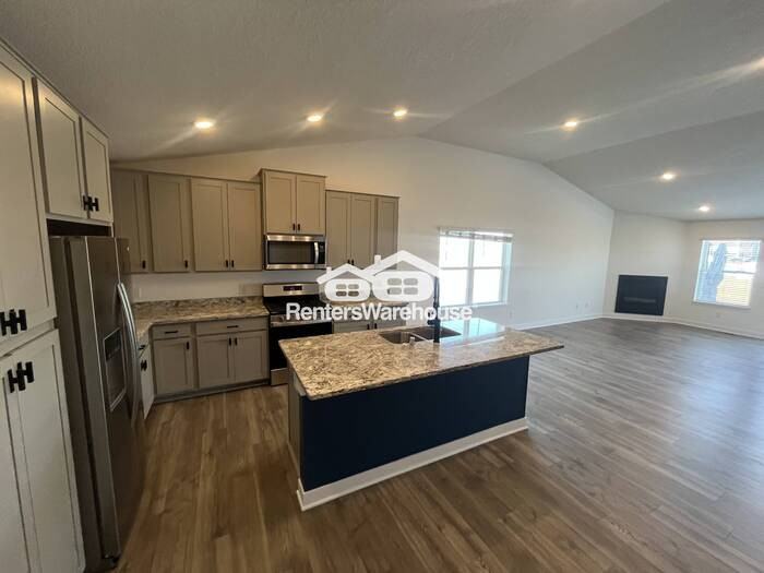 1821 Dauwalter Cir - Photo 6 of 24