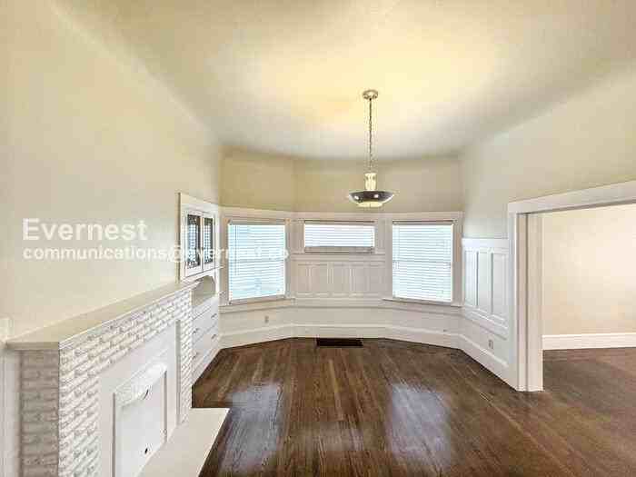 714 60th St - Photo 5 of 20