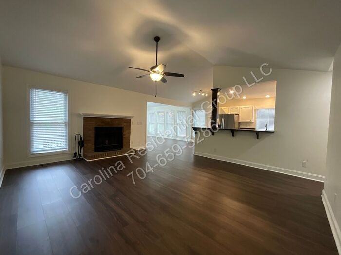 11431 Howell Center Dr - Photo 3 of 26