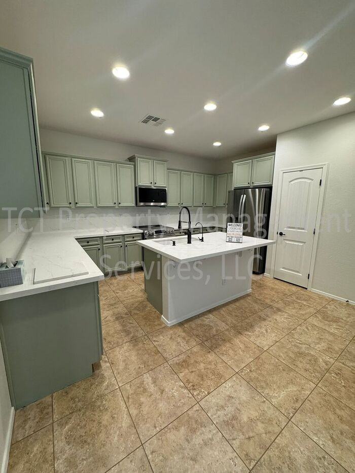 4621 E Blue Sage Rd - Photo 6 of 17