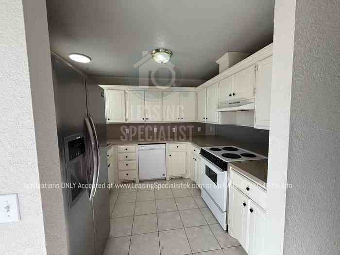 3224 Barley Ct - Photo 5 of 42