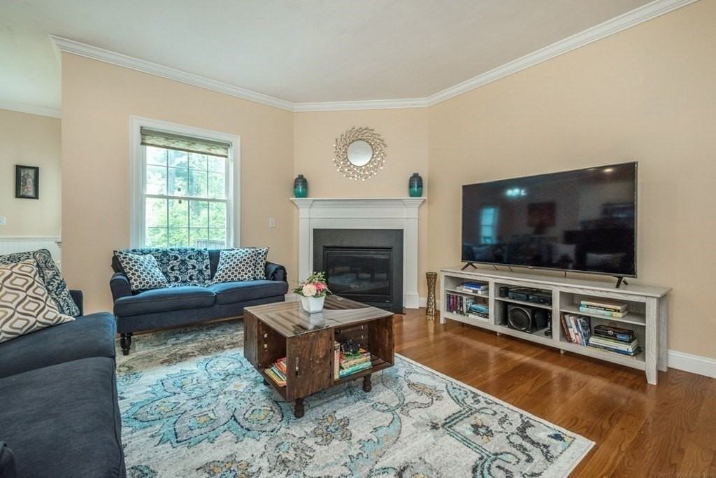 4 Cyrus Way Unit 4 #4 - Photo 3 of 6