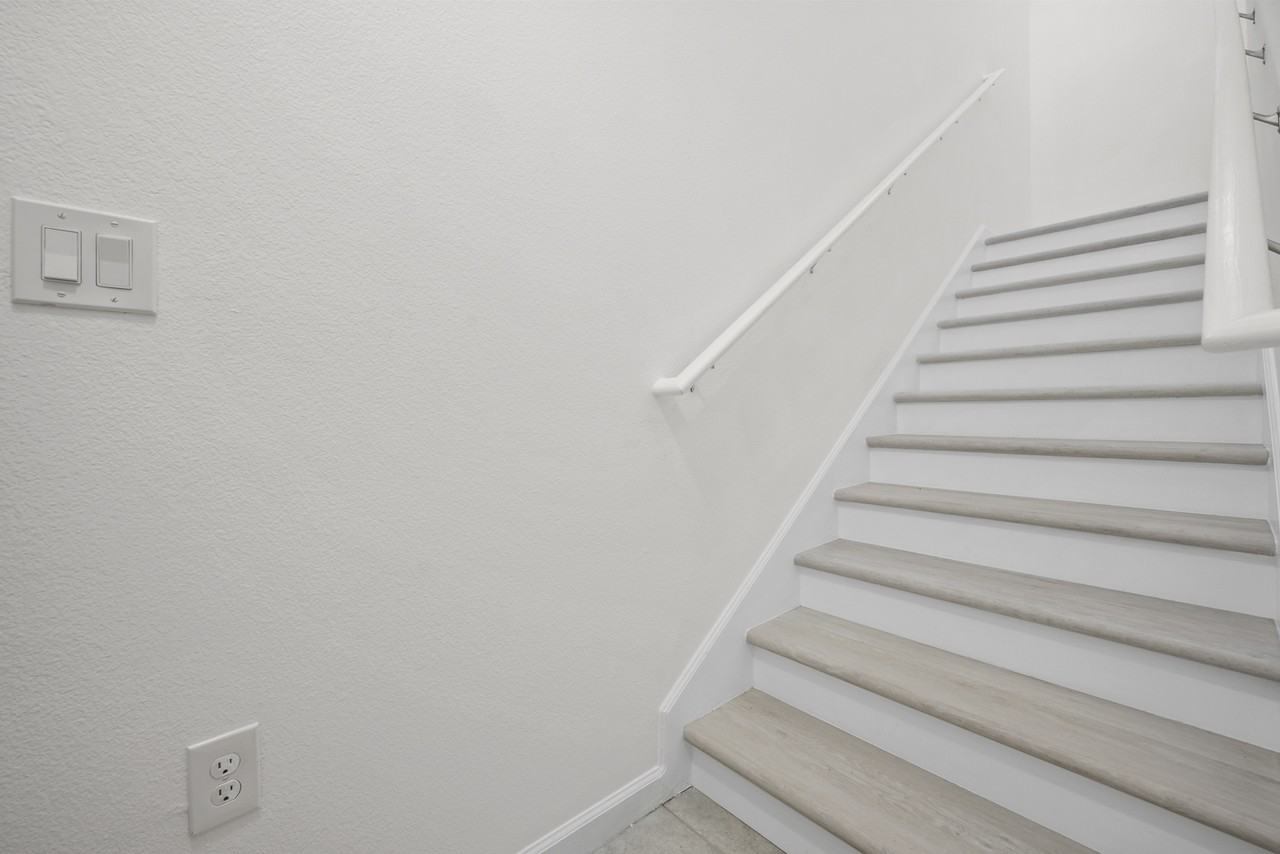 11690 Surfbird Cir #14A - Photo 5 of 30