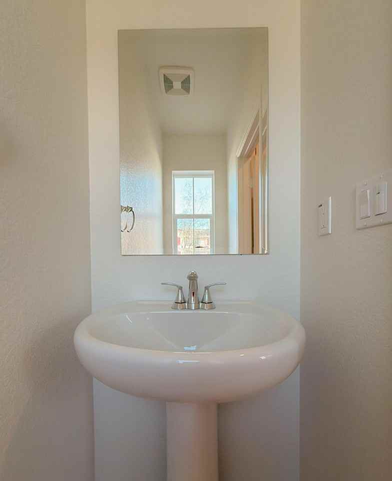 4253 E Rincon St #NA - Photo 6 of 25