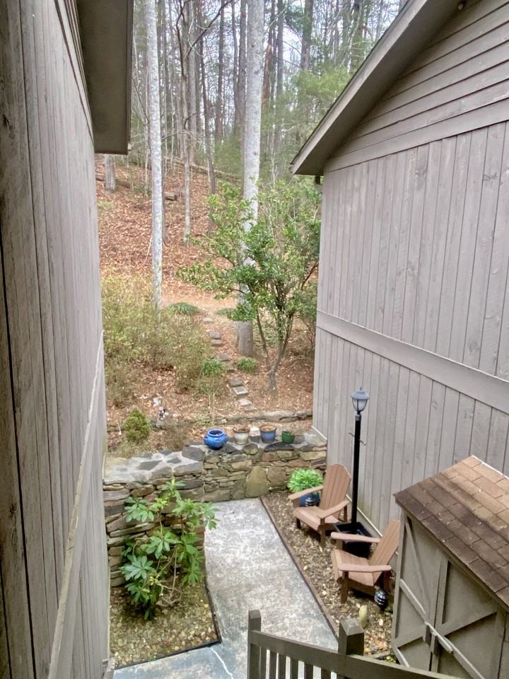 49 Lake Dr #M6 - Photo 3 of 16