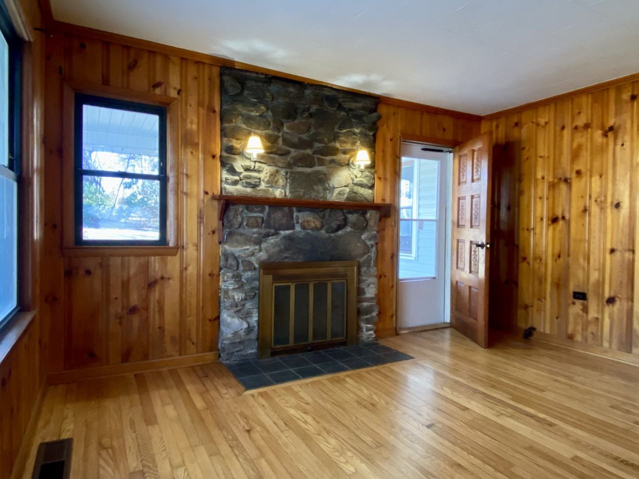 729 Asbury Rd #NA - Photo 4 of 18