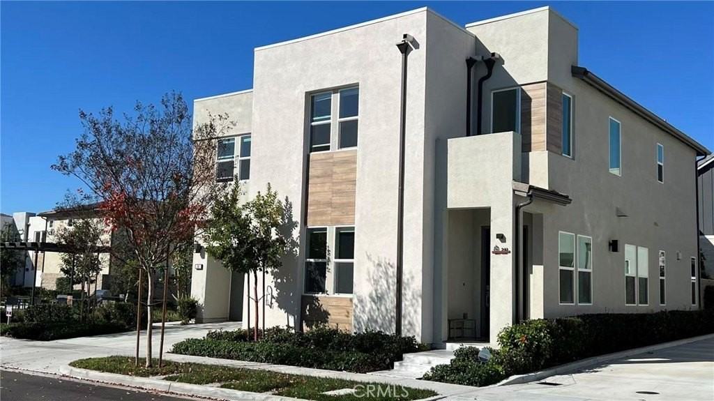 241 Brackens - Photo 2 of 25