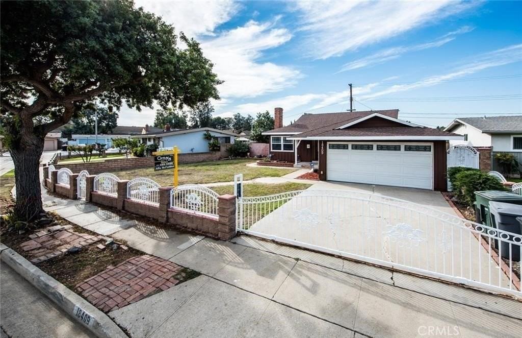 18409 Purche Ave - Photo 2 of 41