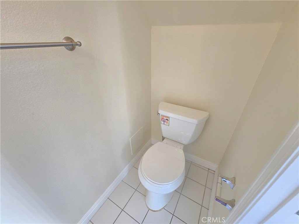 4566 W 172nd St #5 - Photo 7 of 23