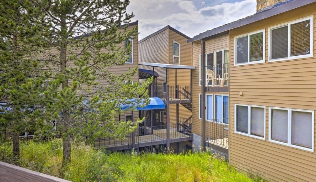 96 Mountainside Dr - Photo 3 of 13