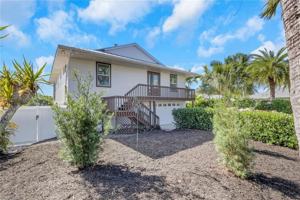 featured image of 2700 Gulfview Dr