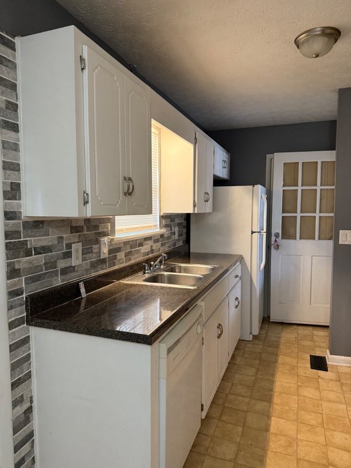 108 Mountain Breeze St - Photo 5 of 20