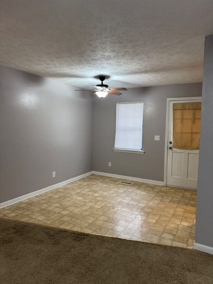 108 Mountain Breeze St - Photo 7 of 20