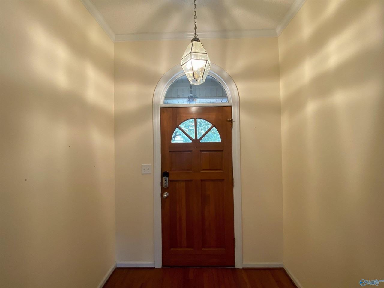 218 Marlboro Way - Photo 2 of 19