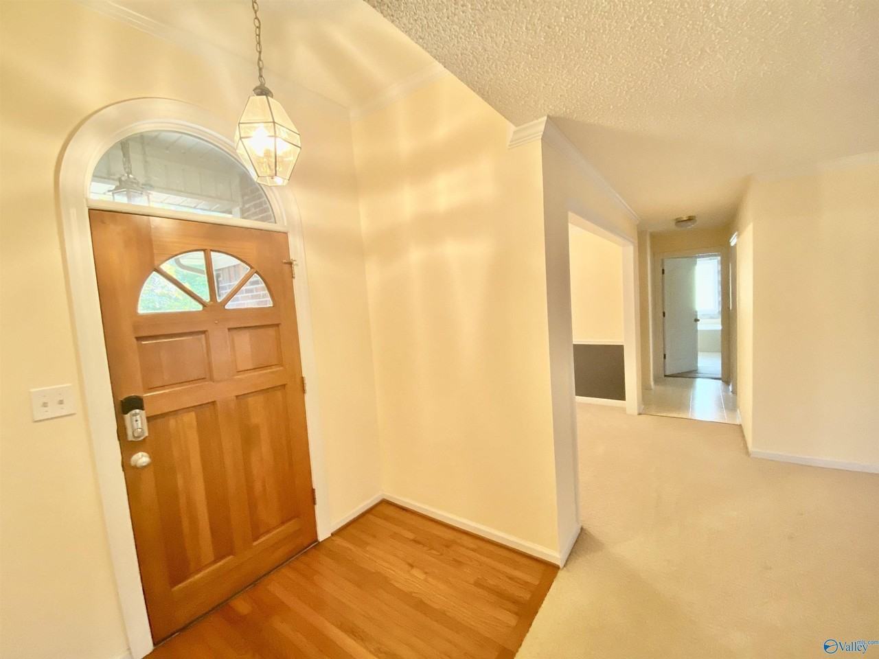 218 Marlboro Way - Photo 3 of 19