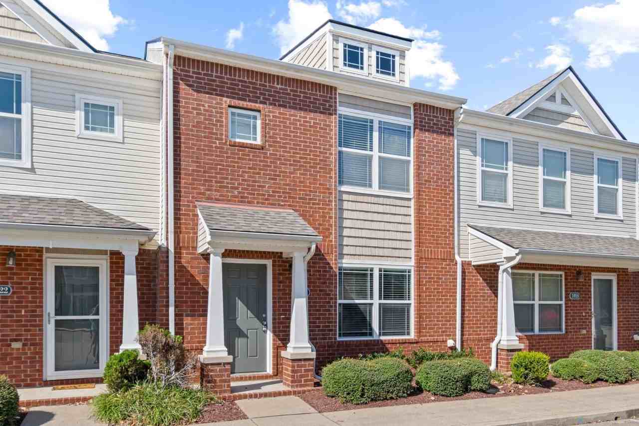 1020 Somerset Springs Dr - Photo 2 of 20