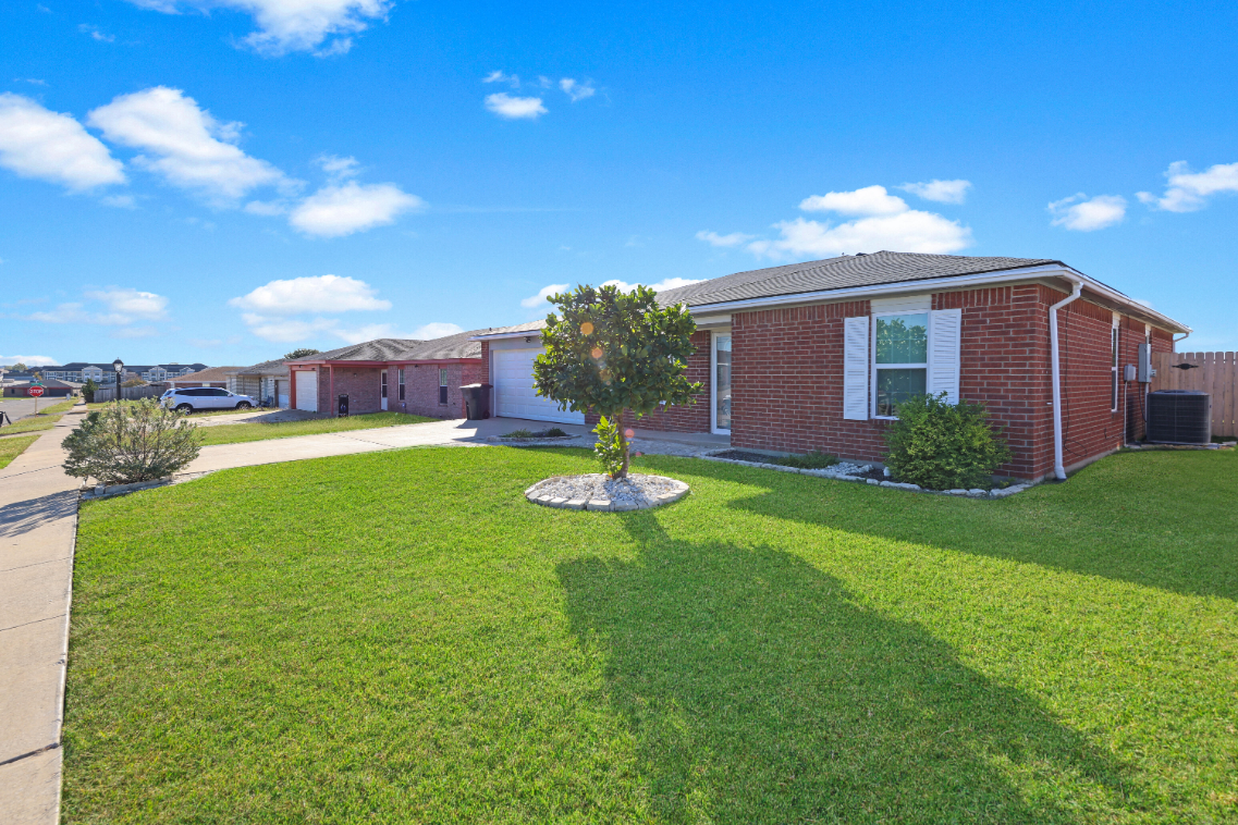 4304 Janelle Dr #NA - Photo 3 of 21