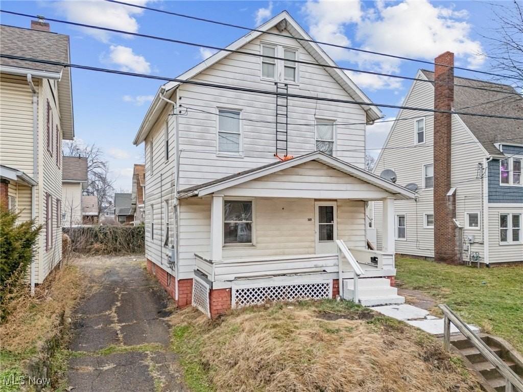 3029 7th St Sw - Photo 3 of 17